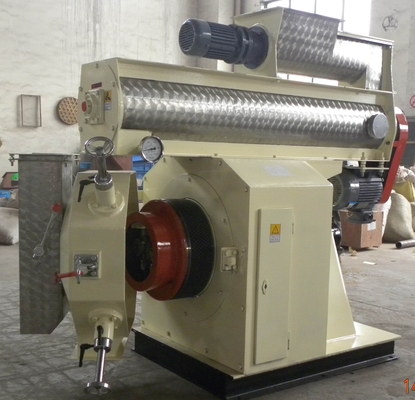 O animal de aço inoxidável dobro do motor SPB, aves domésticas alimenta a máquina de trituração, equipamento HKJ32D